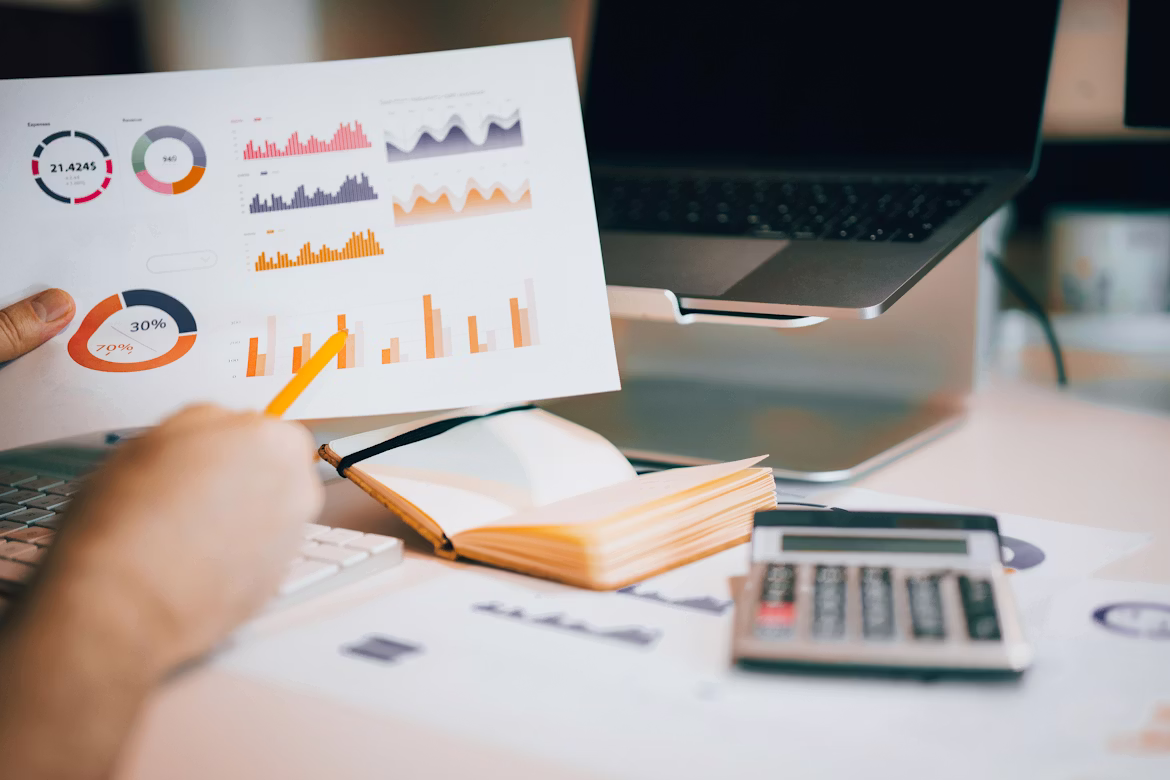 Finance Calculator & Charts